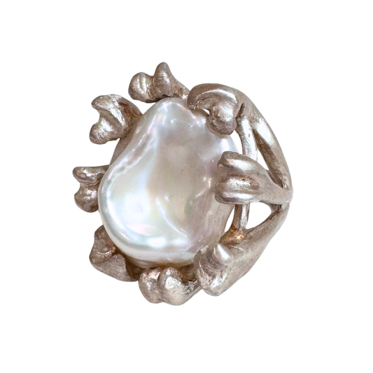 Claire English Bone Posey Silver Pearl Ring
